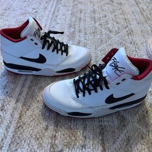 Nike air flight 9.5 men’s mint condition